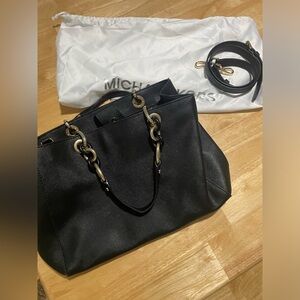 MICHAEL KORS BLACK PURSE